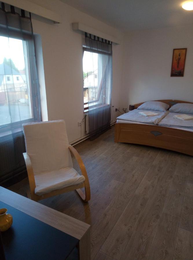 Penzion u Náhonu Mesto Touskov Exterior foto